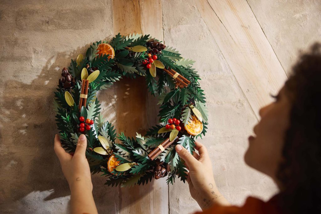 LEGO Icons Botanical Collection 10340 Wreath 16 1024x683