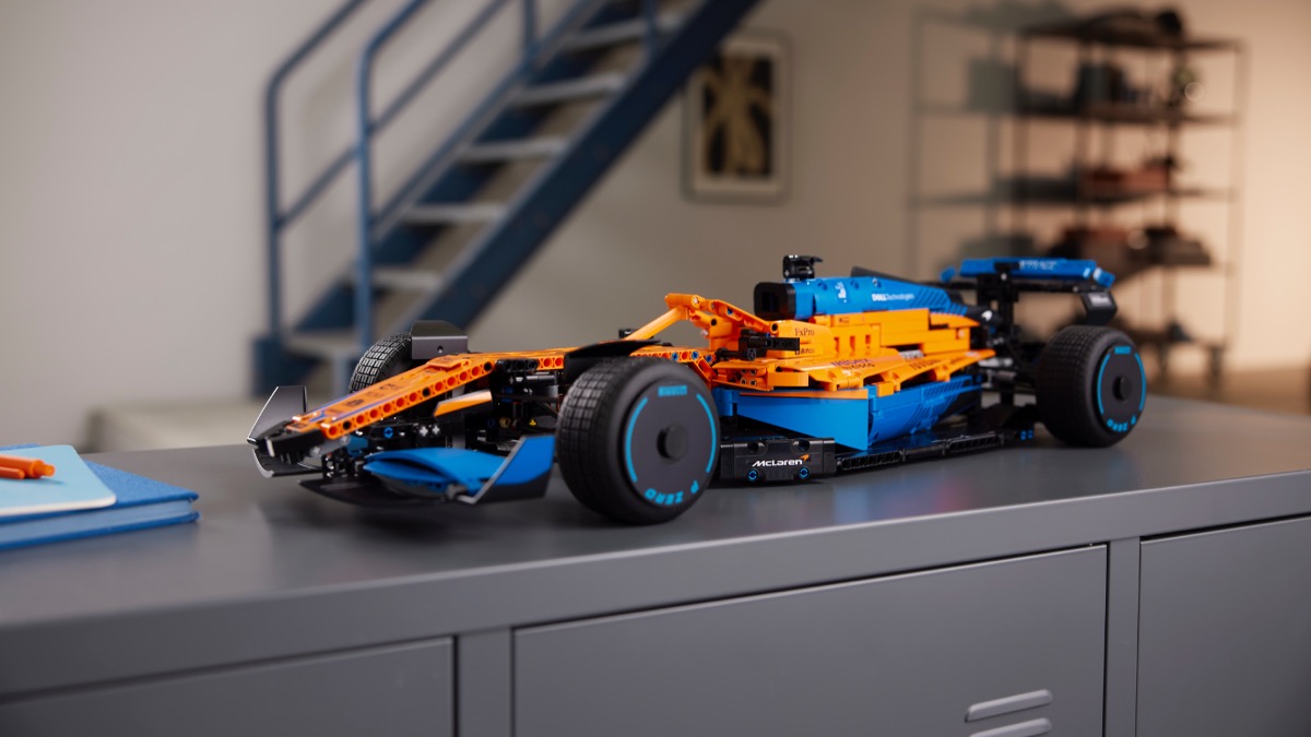 FLASH SALE: 42141 McLaren Formula 1 Race Car £144.99 at Zavvi