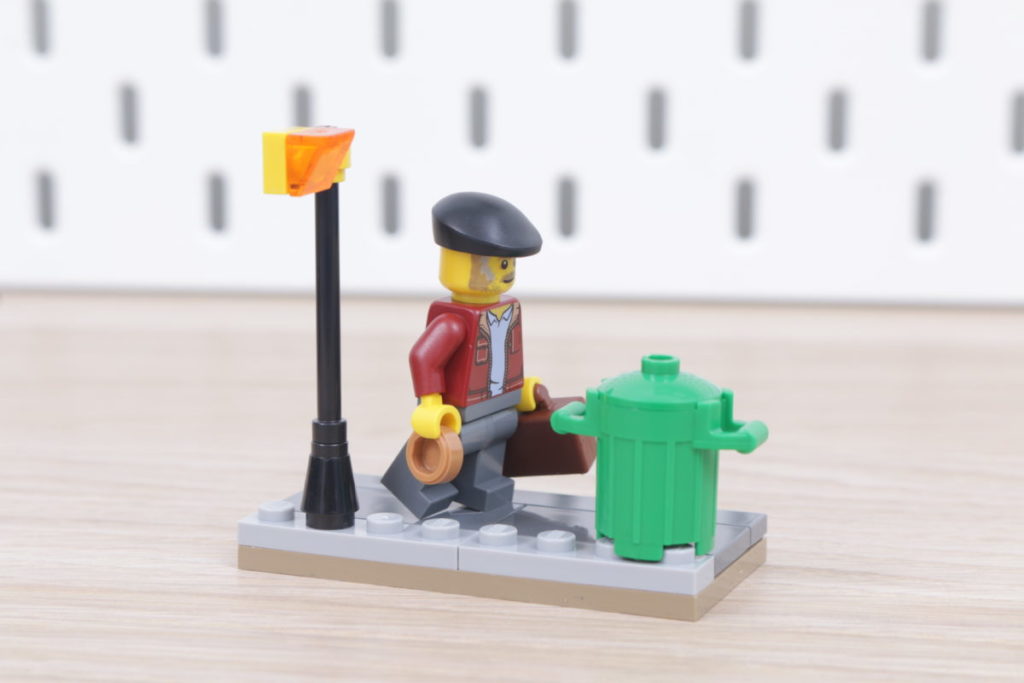 LEGO Creator Expert 40532 Vintage Taxi gift with purchase review 3 1024x683