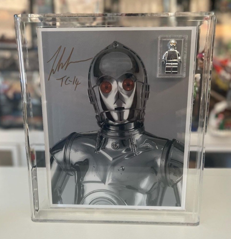 LEGO Star Wars LEGO VIP TC 14 signed minifigure