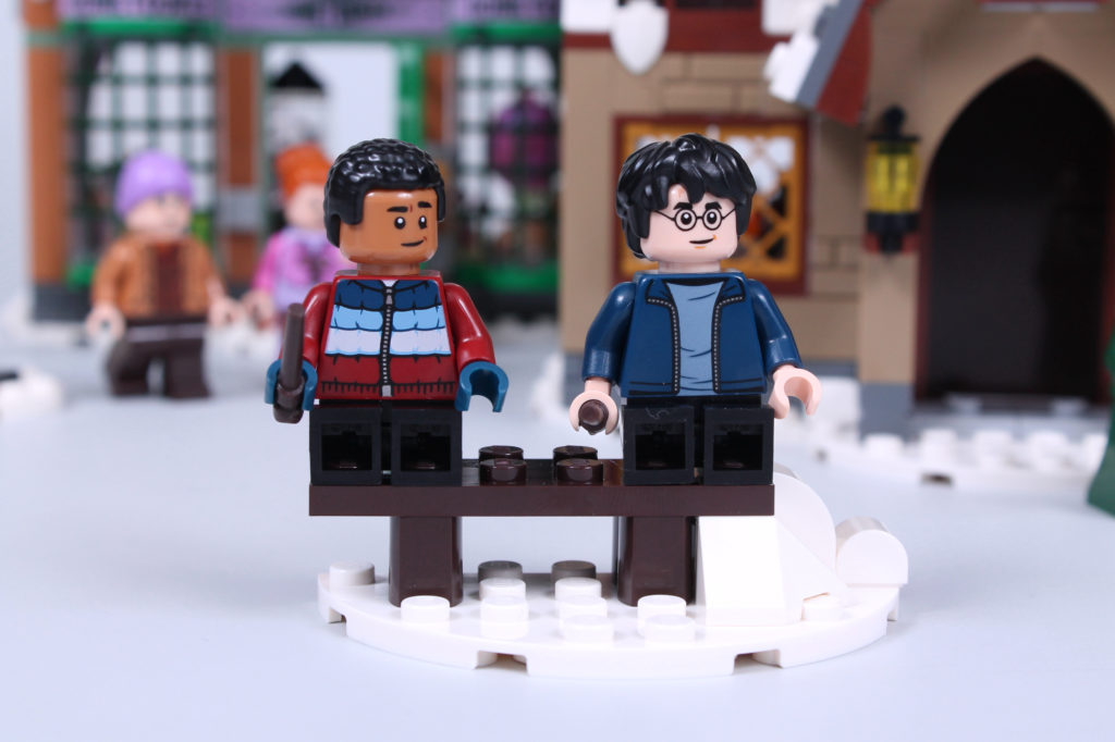LEGO Harry Potter 76388 Hogsmeade Village Visit review 20