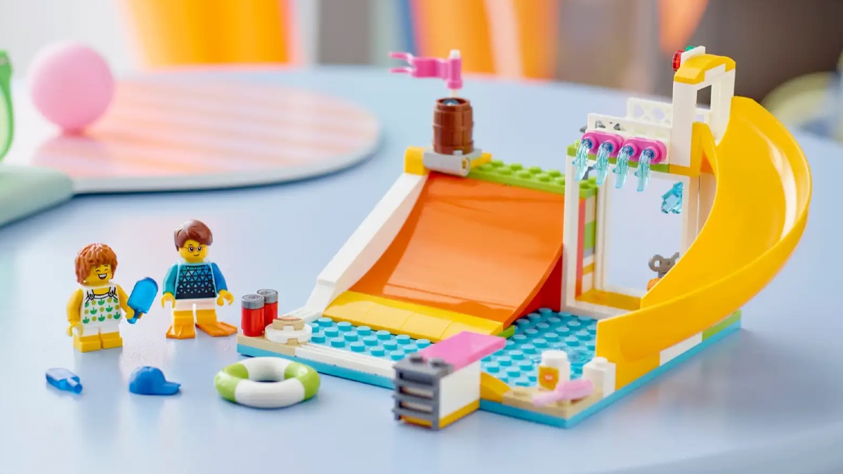 Returning LEGO GWP available now worldwide on select LEGO purchases