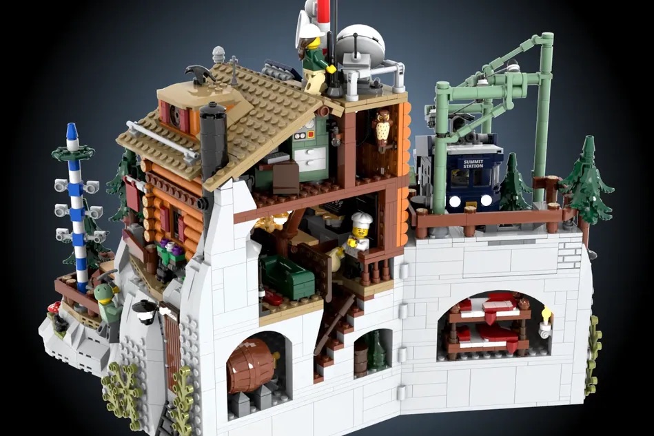 LEGO Ideas Summit Station 7