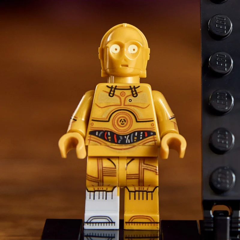 LEGO Star Wars 75398 C 3PO 11