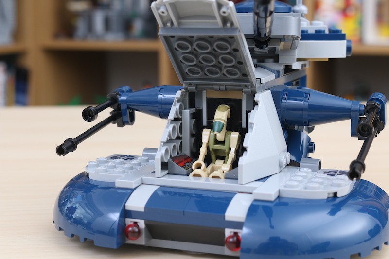 LEGO Star Wars 75283 Armored Assault Tank review 5