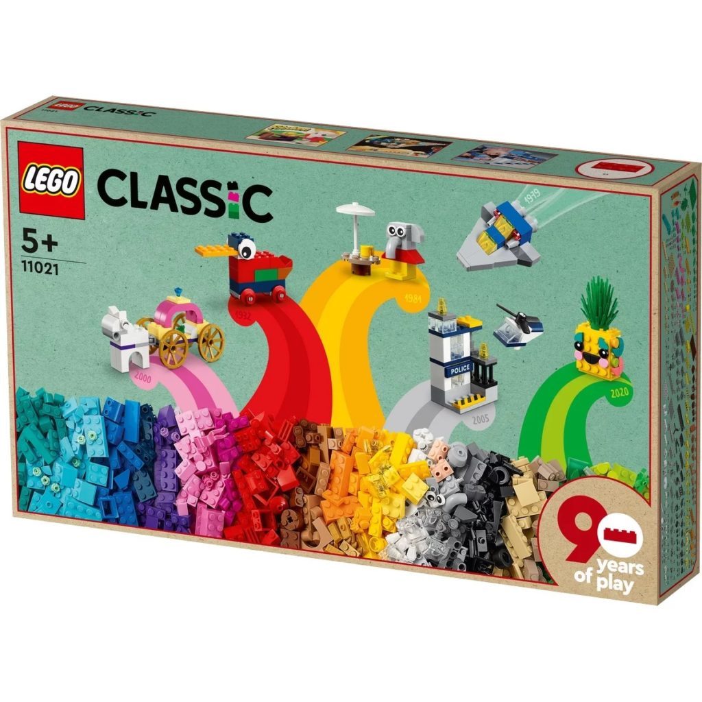 LEGO Classic 11021 90 Years of Play 1 1024x1024