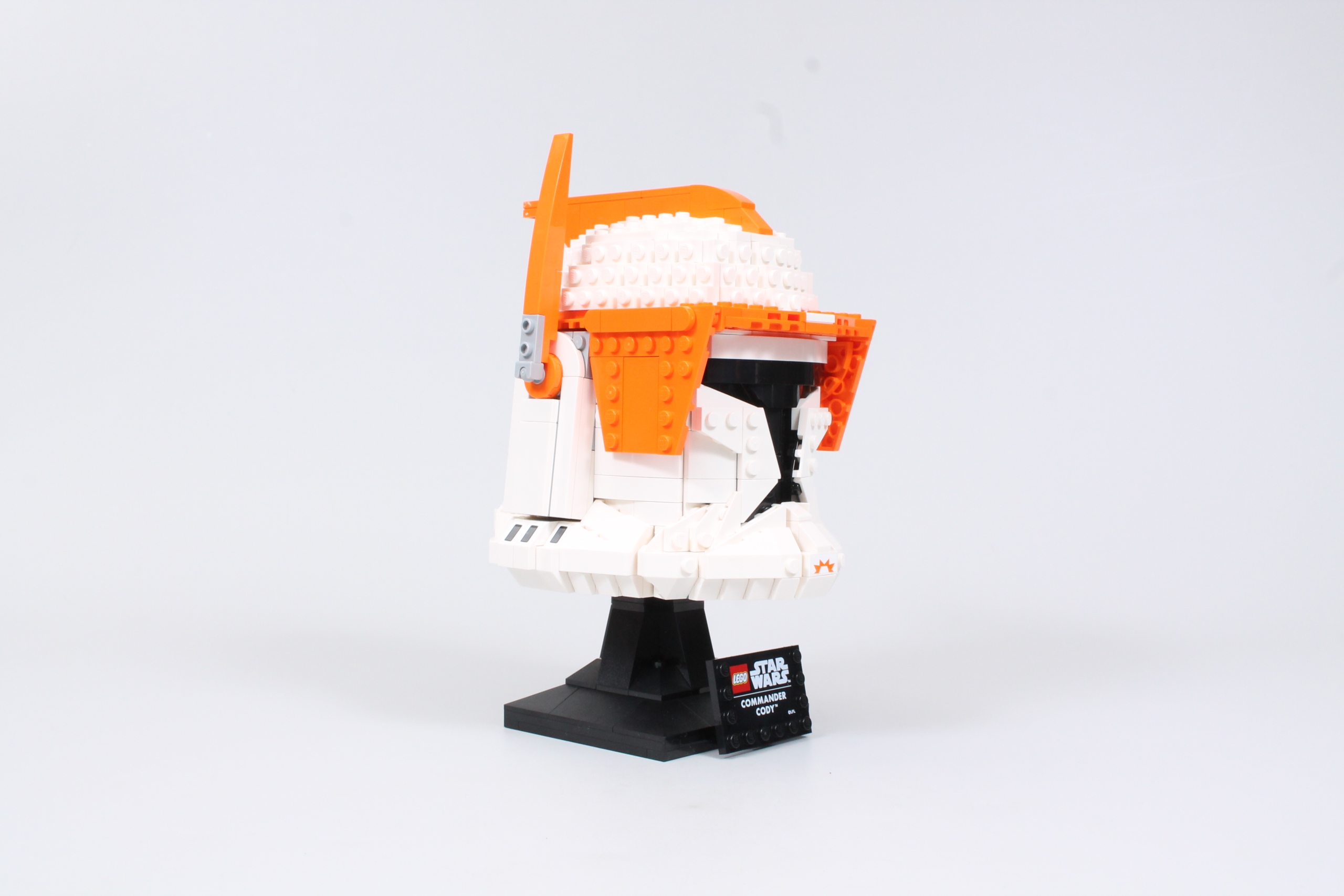 LEGO Star Wars 75350 Clone Commander Cody Helmet review 10 scaled