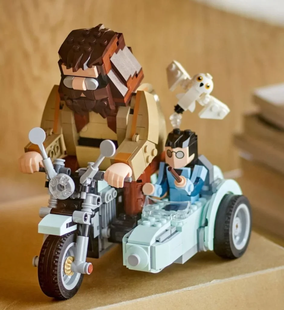 LEGO Harry Potter 76443 Hagrid Harrys Motorcycle Ride 5 940x1024