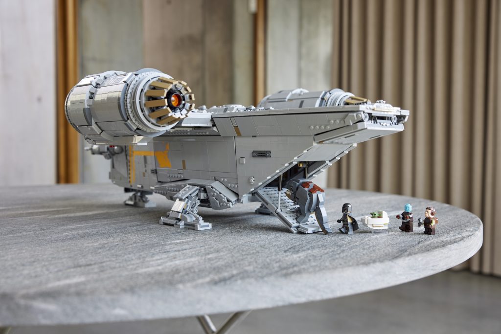 LEGO Star Wars 75331 The Razor Crest 30 1024x683