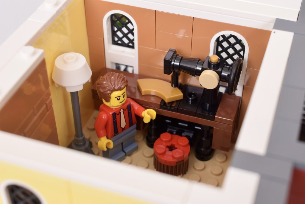 LEGO Icons 10312 Jazz Club review 29 1024x683