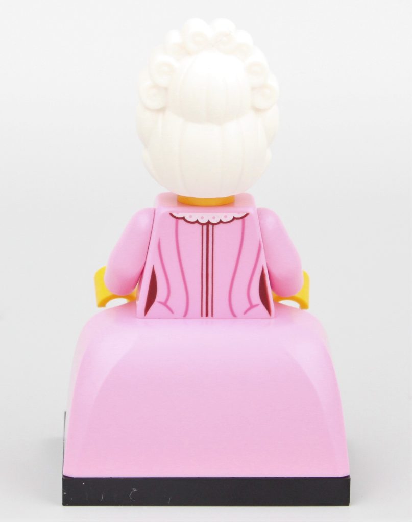 LEGO Collectible Minifigures 71037 Series 24 review Rococo Aristocrat 1 807x1024