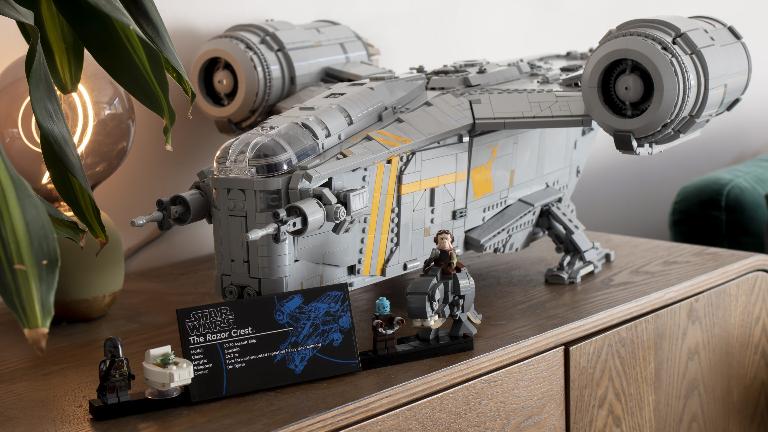 75331 Razor Crest FEATURE 4 scaled