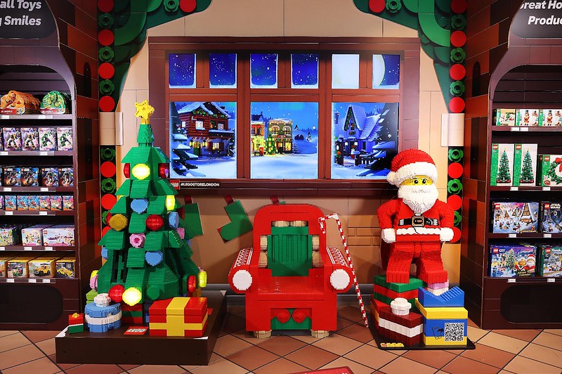 LEGO Store gets ready for Christmas with festive Storytelling Zone 