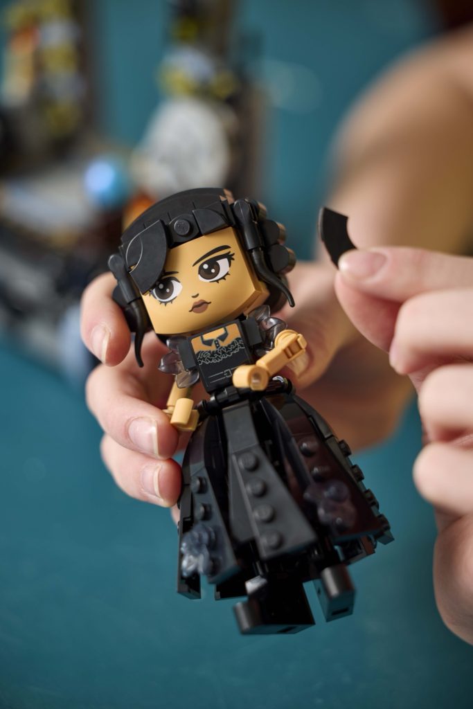 LEGO Wednesday 76780 Wednesday Addams Figure lifestyle 11 683x1024