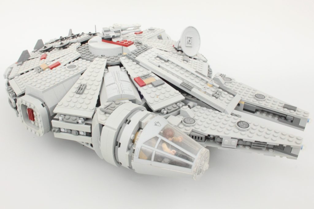 7965 Millennium Falcon rebuilt 2 1024x683