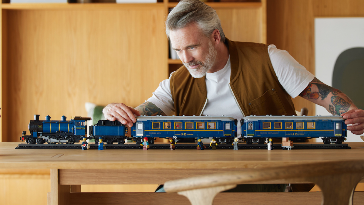 LEGO train fans disappointed by Orient Express' lack of movement