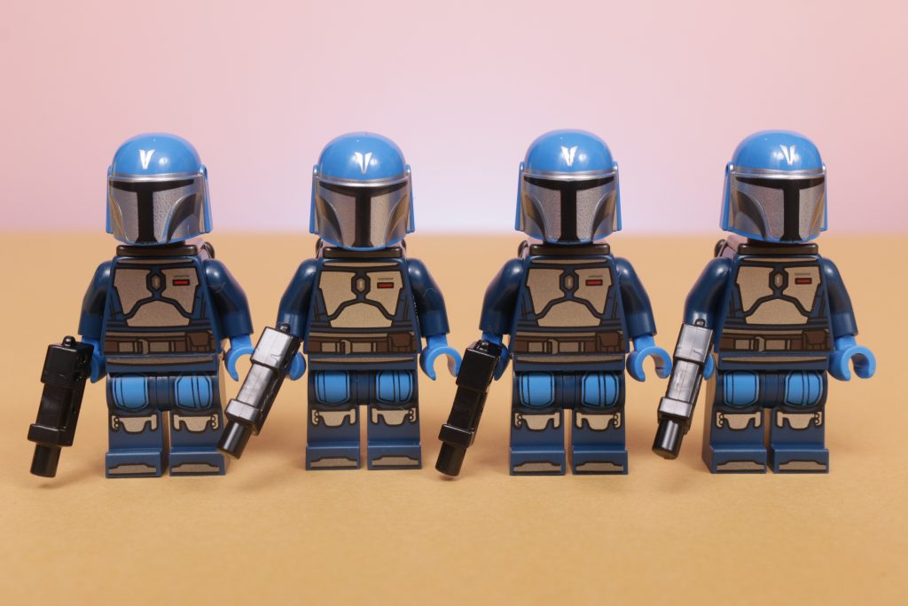 LEGO Star Wars Mandalorian Pilot magazine minifigure 75348 7 1024x683