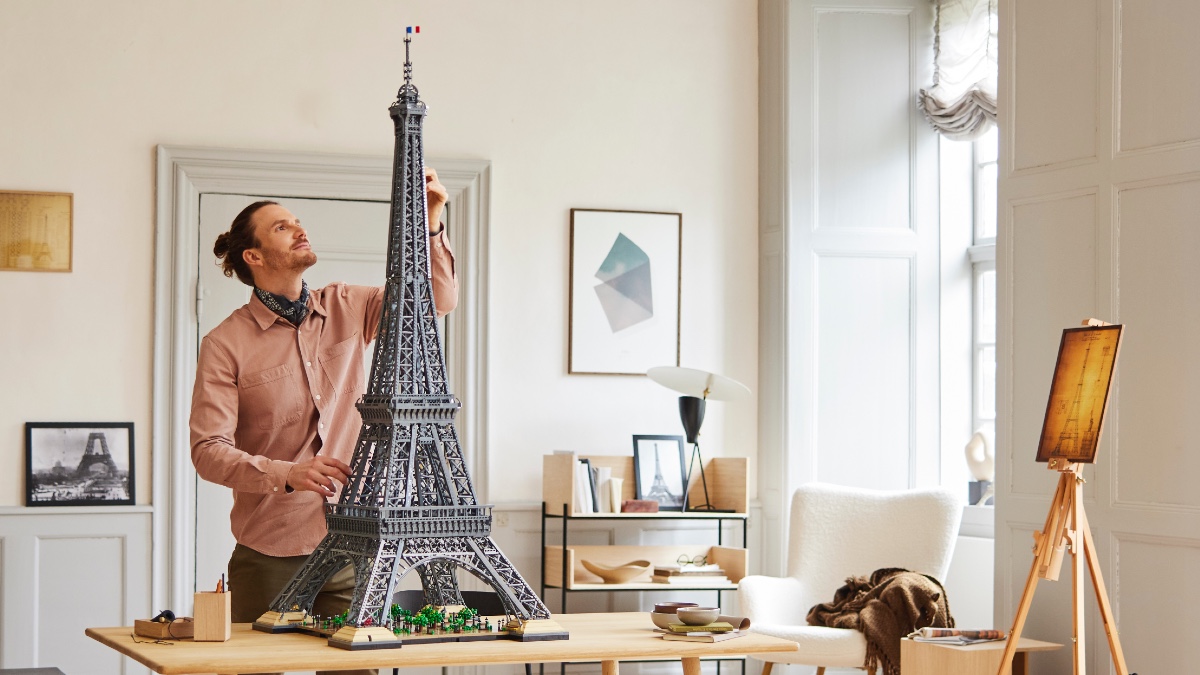 Grab up to five free LEGO GWP items with purchases of 10307 Eiffel Tower