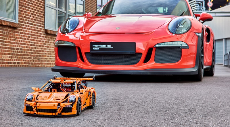 Final LEGO Technic 42056 Porsche GT3 RS “rolls off” assembly line