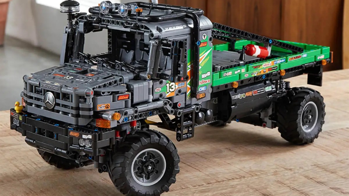 Huge LEGO Technic deals available in Zavvi birthday sale