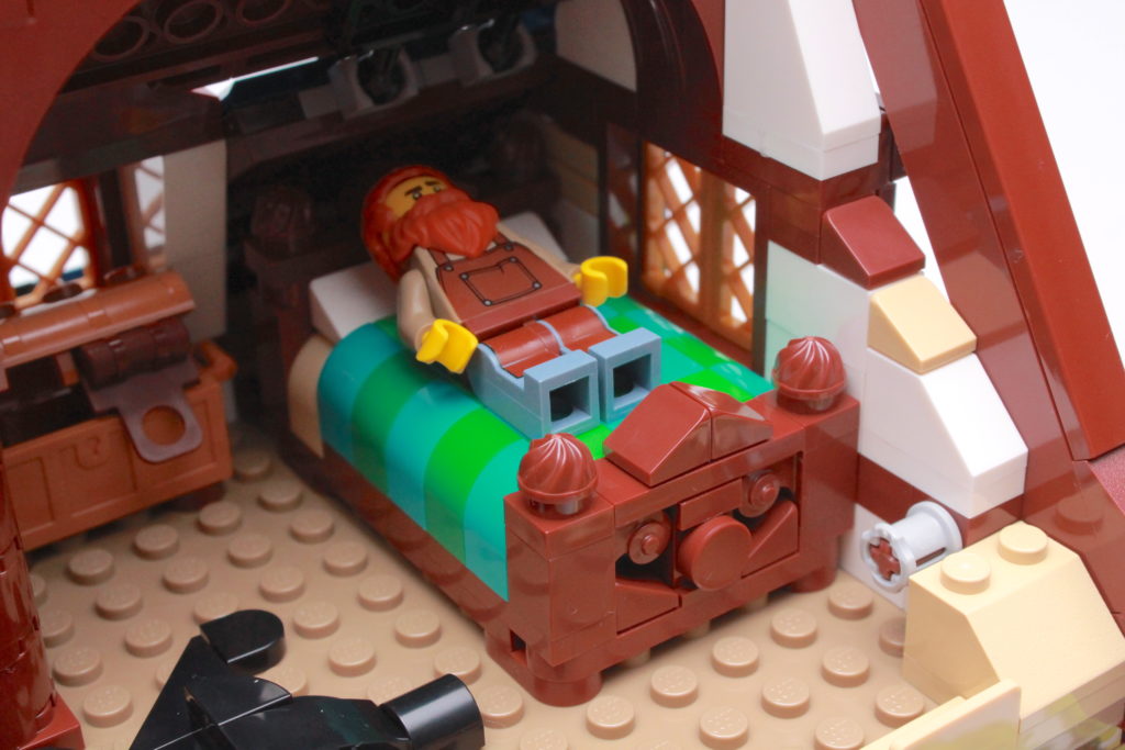 21325 Medieval Blacksmith review 18