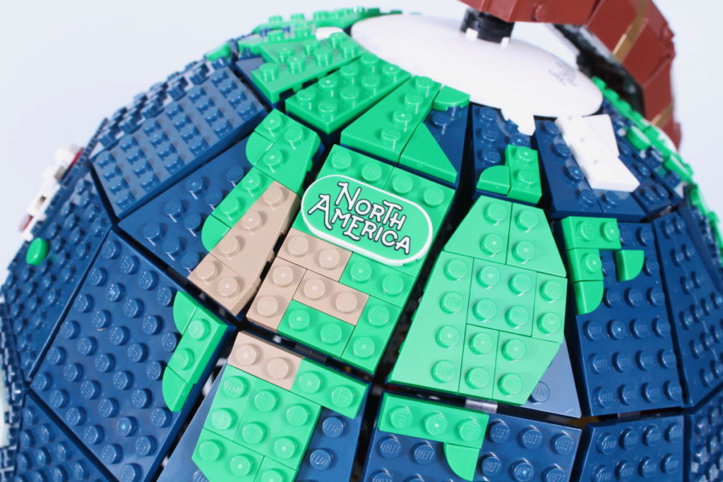 LEGO Ideas 21332 The Globe review 7 1024x683