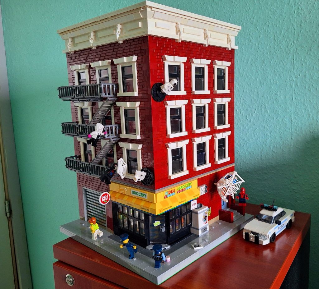 fabor balassa lego 76311 modular building 1024x930