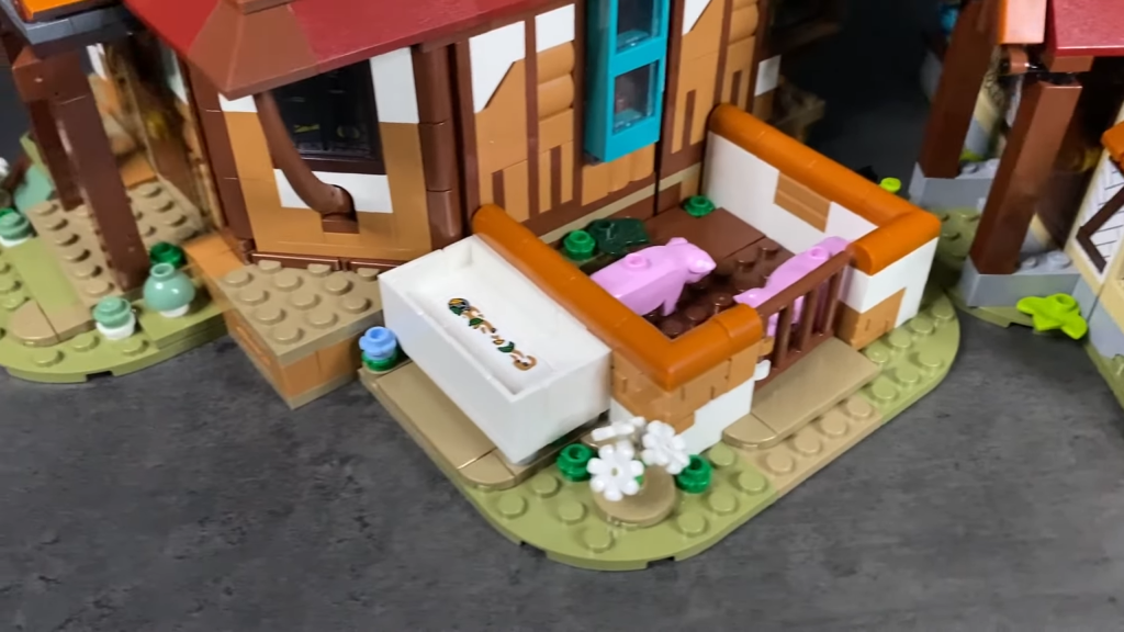 swiftbricks lego harry potter 76437 the burrow comparison 6 1024x576
