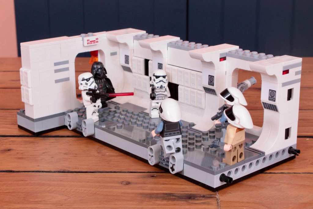 LEGO Star Wars 75387 Boarding the Tantive IV critique 7 1024x683