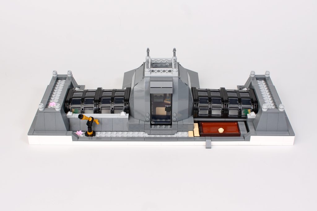 LEGO Icons 10326 Natural History Museum review 44 1024x683