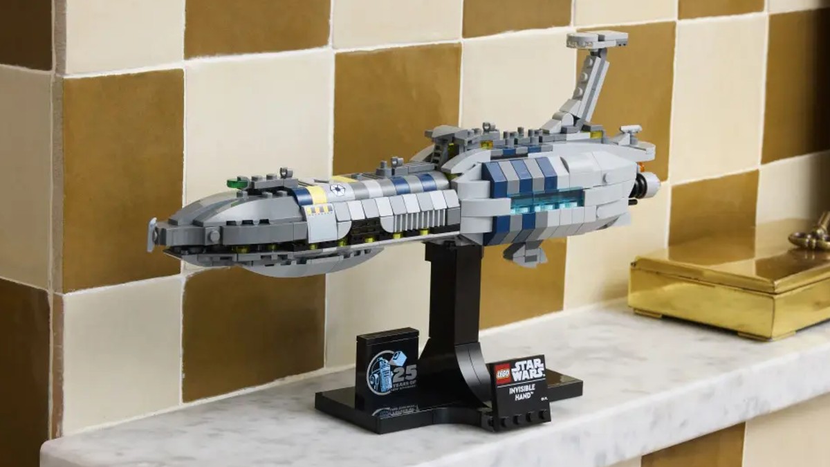 LEGO Star Wars 25th-anniversary sets now up for pre-order