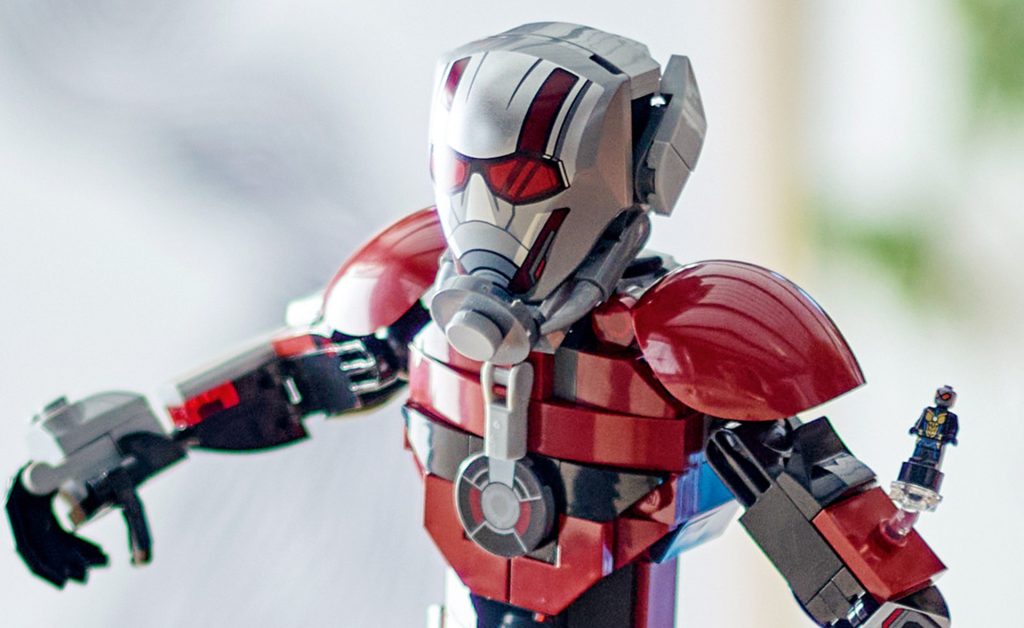 LEGO Marvel 76256 Ant Man Construction Figure wasp shoulder 2 1024x628