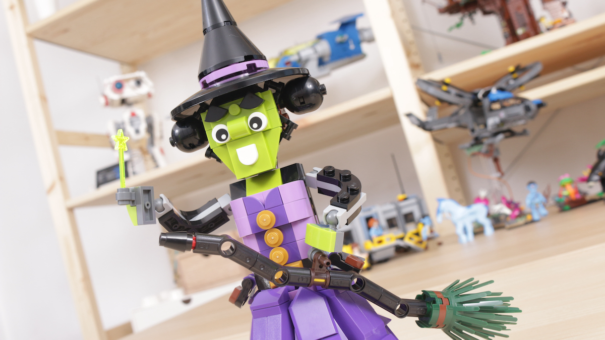 Just over one week left for a free 40562 Mystic Witch at LEGO.com