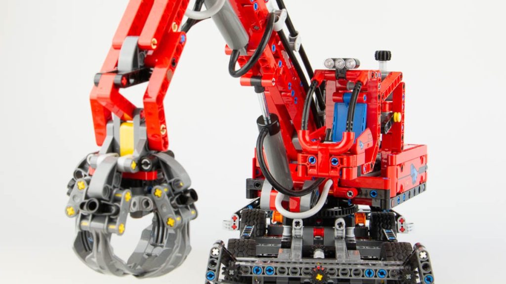 LEGO Technic 42144 Material Handler review featured 1024x576