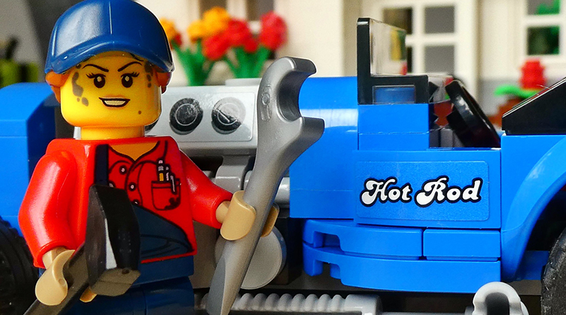 Brick Pic of the Day: Tuning up