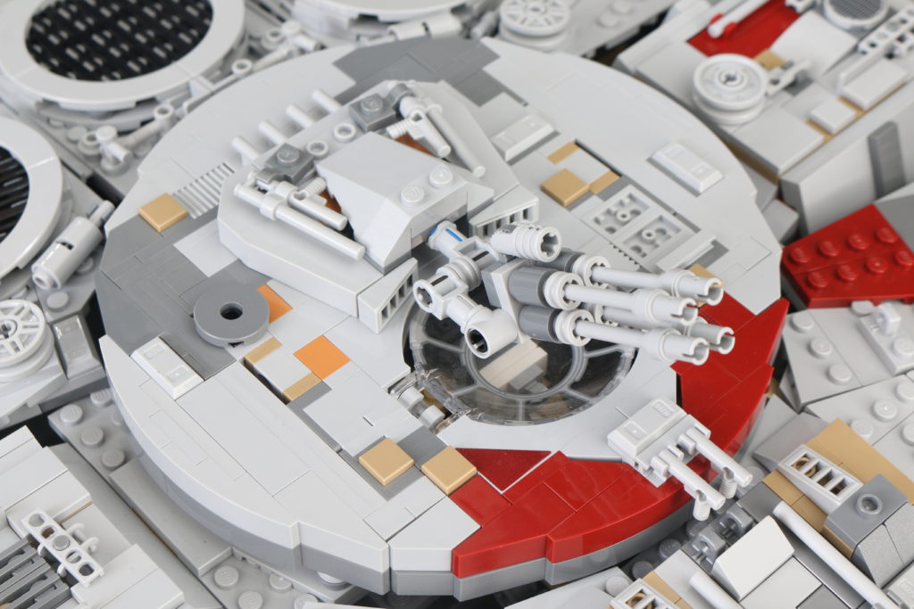 LEGO Star Wars 75192 UCS Ultimate Collectors Series Millennium Falcon review 29