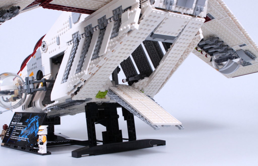 LEGO Star Wars 75309 Republic Gunship review 12