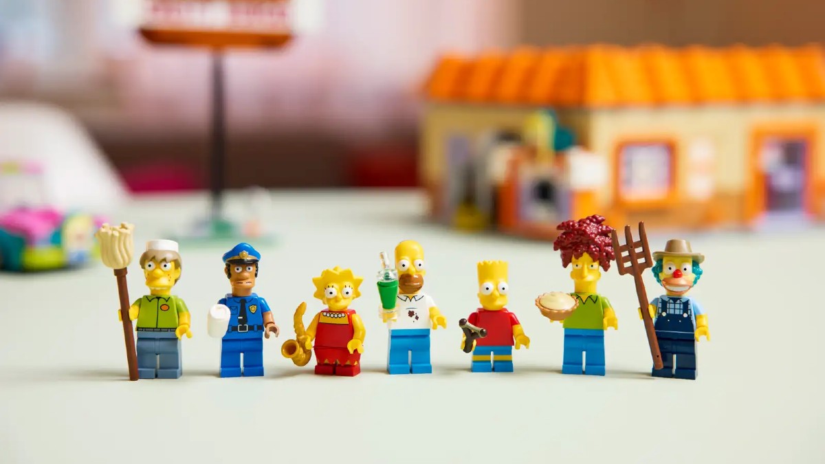 There are still major Simpsons characters we need as LEGO minifigures