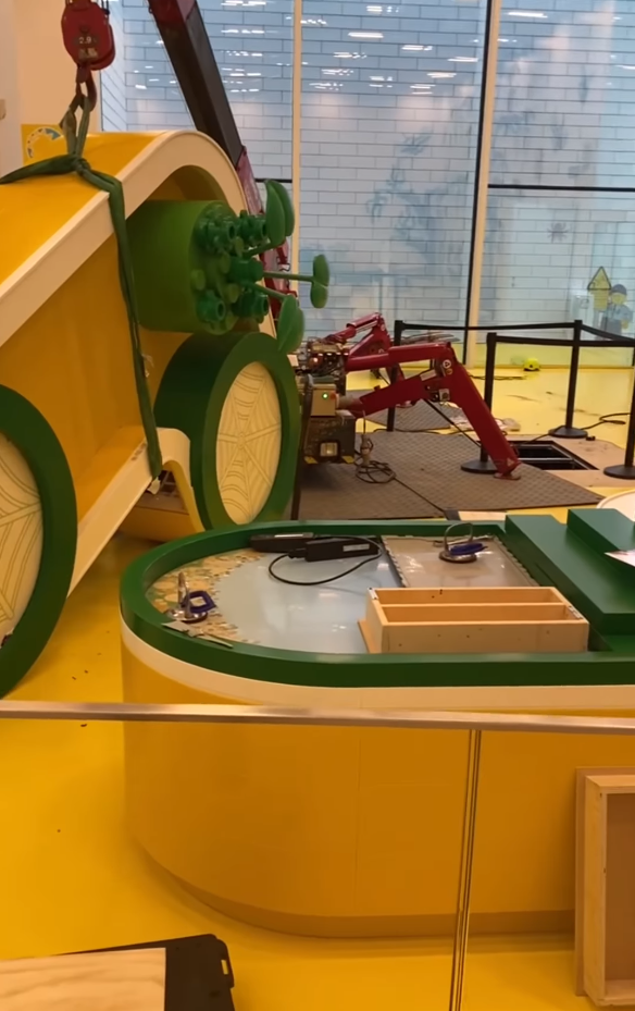 LEGO House Instagram Critter Creator 2