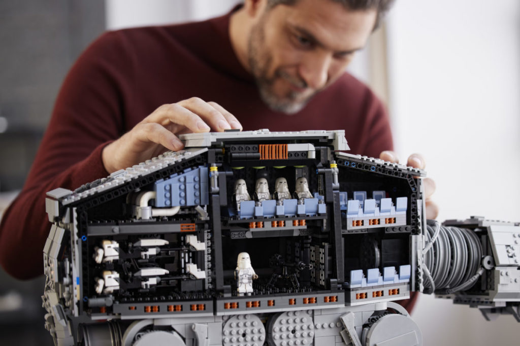 LEGO Star Wars 75313 AT AT 21 1024x683
