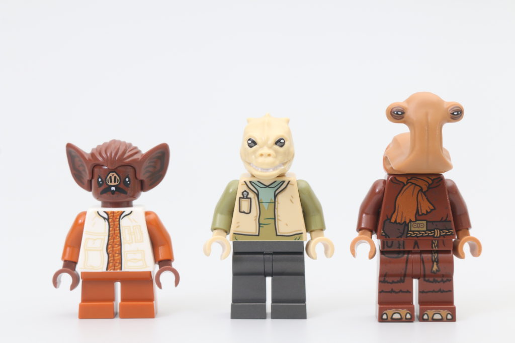 LEGO Star Wars 75290 Mos Eisley Cantina review 11