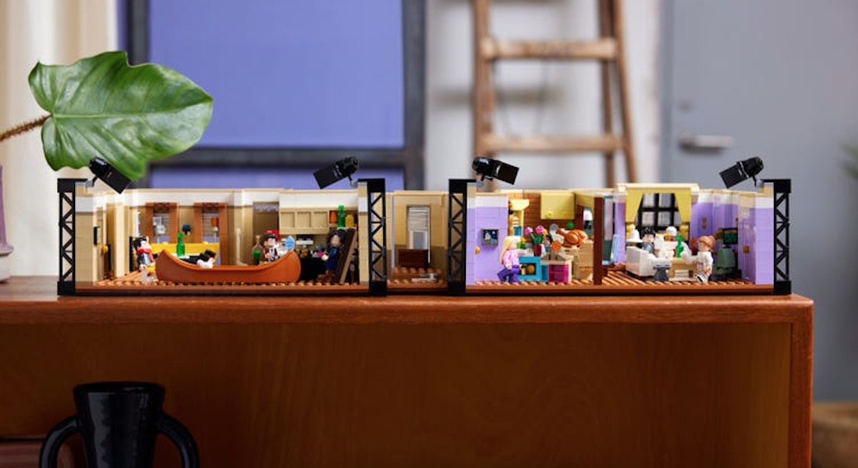 Zavvi discounts LEGO ICONS 10292 The Friends Apartments by nearly a third