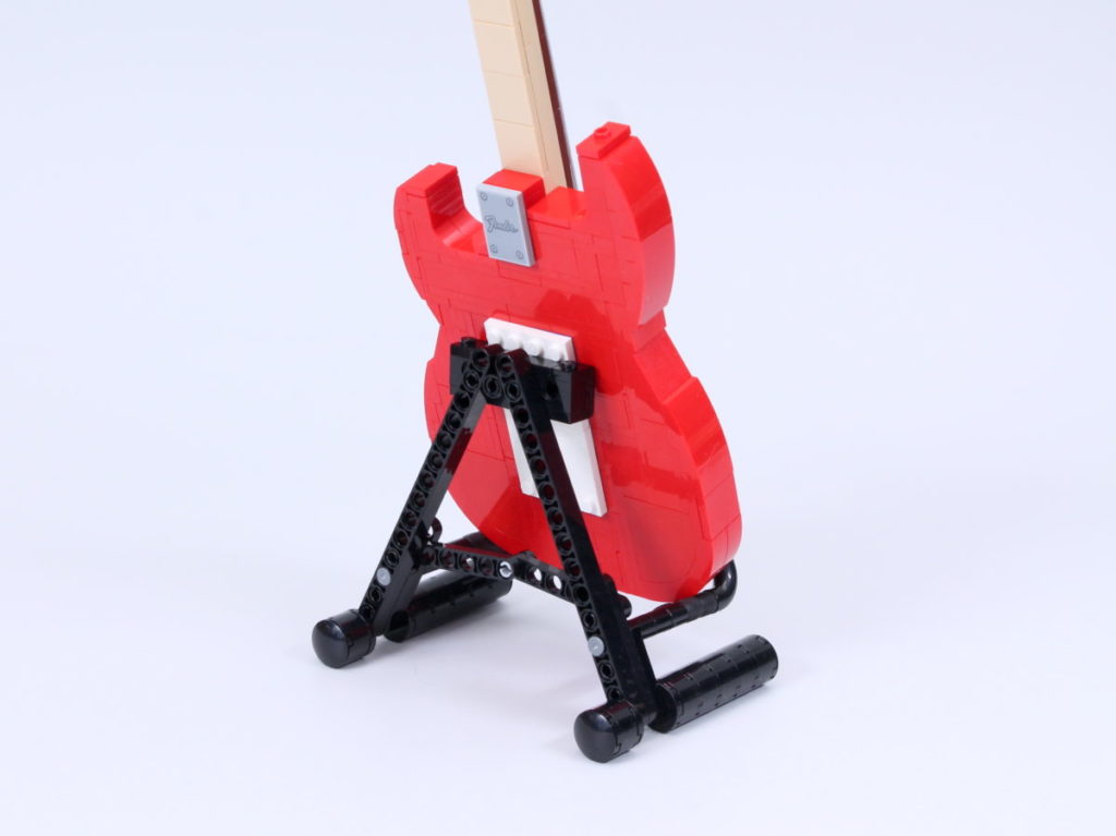 LEGO Ideas 21329 Fender Stratocaster review 42 1024x767
