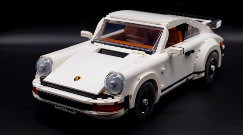 LEGO Creator 10295 Porsche 911 featured