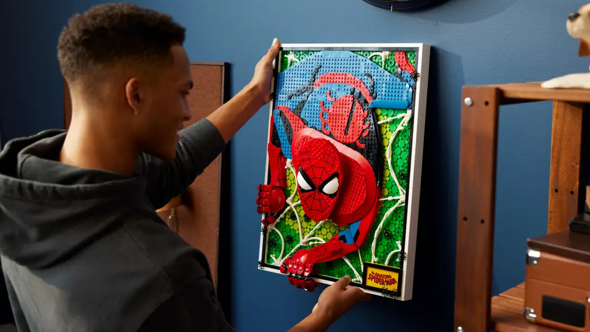 Two new LEGO Art sets for August 2023 are now available