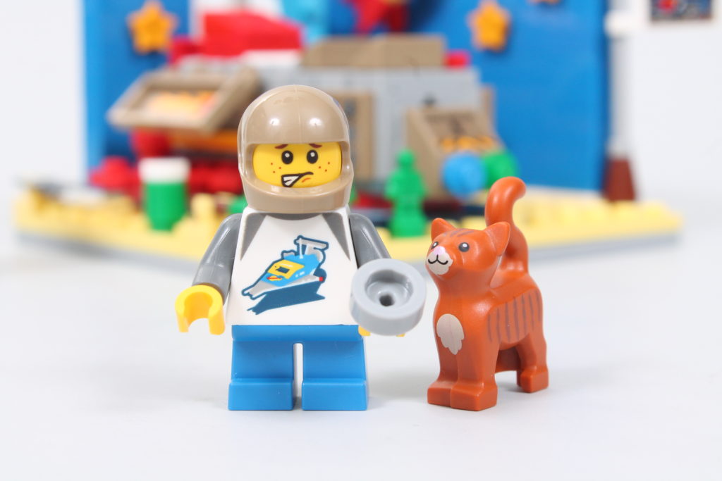 LEGO Ideas 40533 Cosmic Cardboard Adventures gift with purchase review 21 1024x683