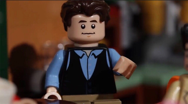 Matthew Perry builds LEGO 21319 Central Perk and gives Chandler a twist