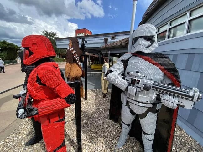 LEGO Store Disney Springs Star Wars