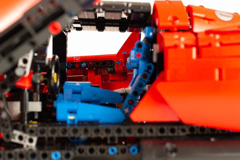 LEGO Technic 42143 Ferrari Daytona SP3 19