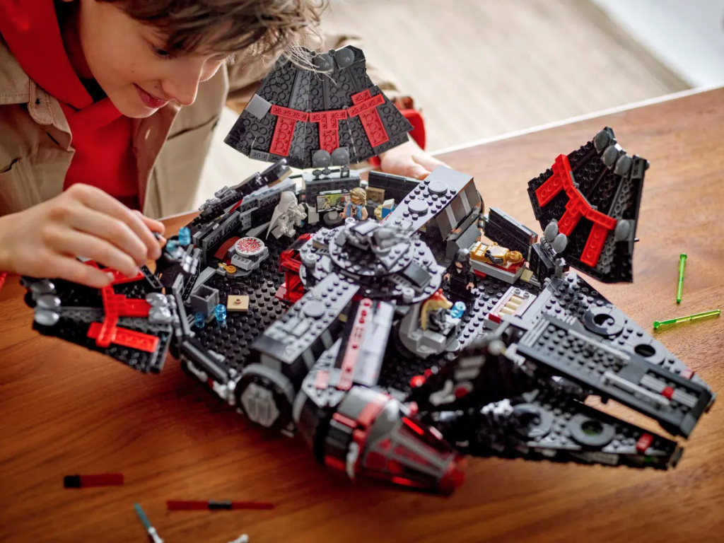 LEGO Star Wars 75389 The Dark Falcon 7 1024x768